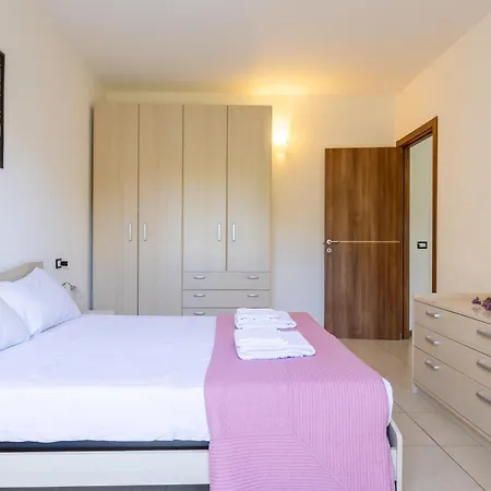 Maya - Tremezzina * Tremezzo