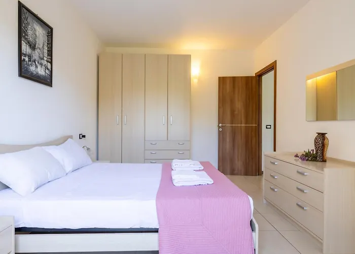 Maya - Tremezzina * Tremezzo